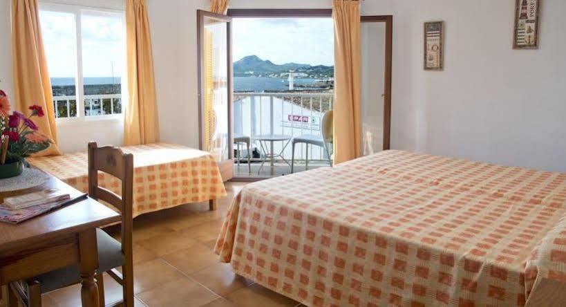 Hostal Cala Ratjada Eksteriør billede