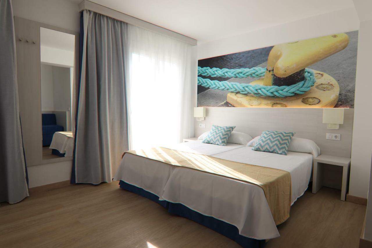 Hostal Cala Ratjada Eksteriør billede