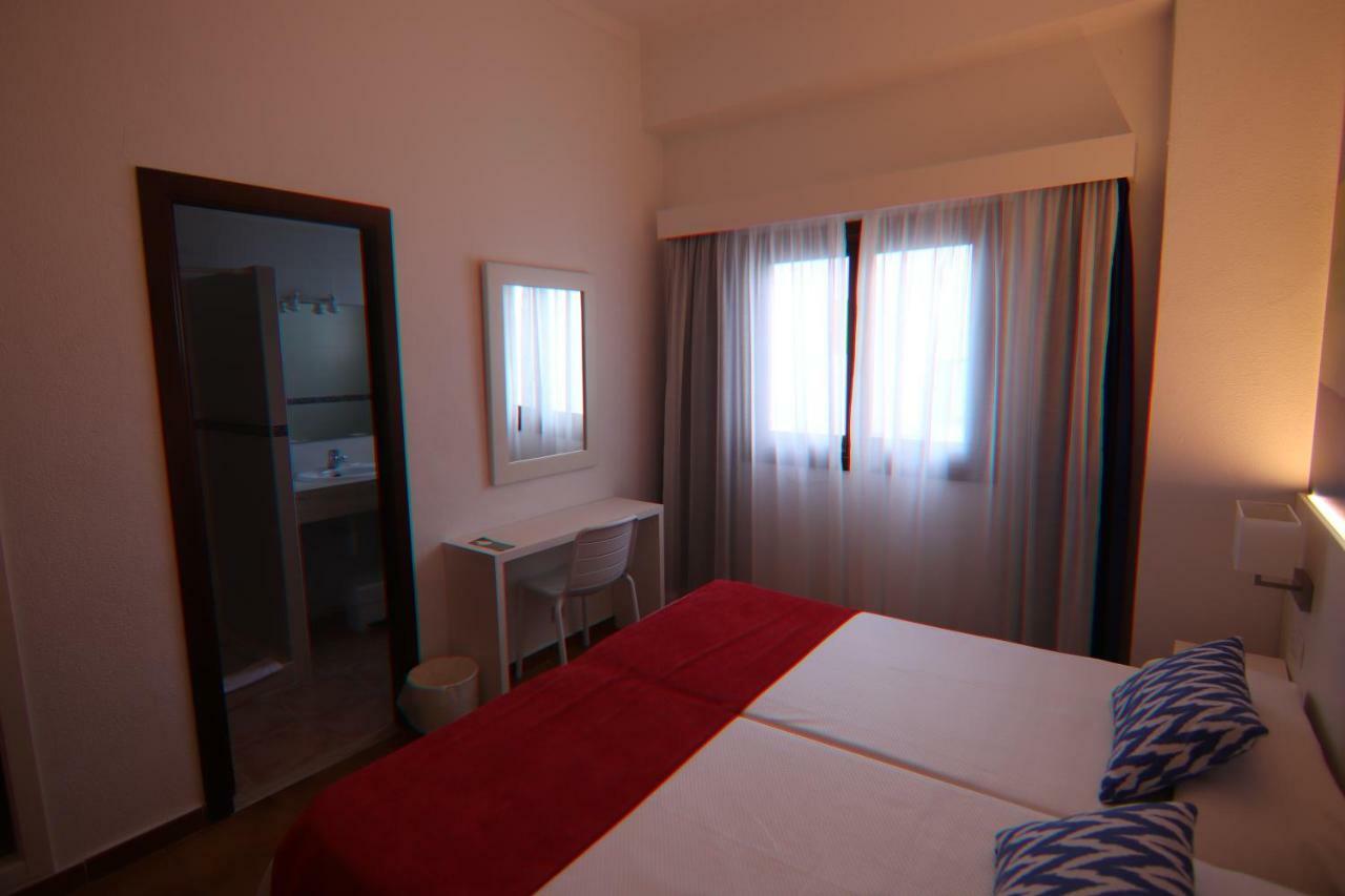 Hostal Cala Ratjada Eksteriør billede