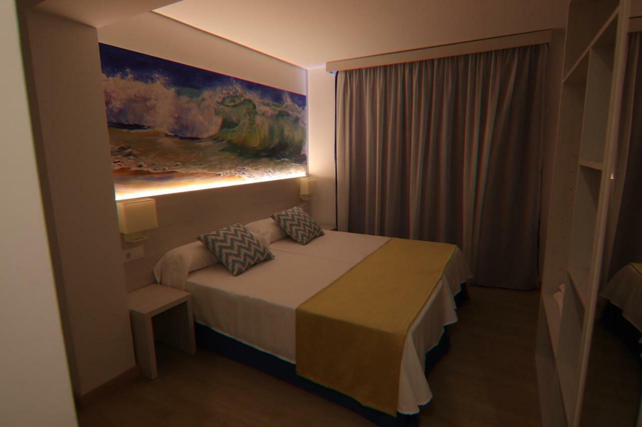 Hostal Cala Ratjada Eksteriør billede